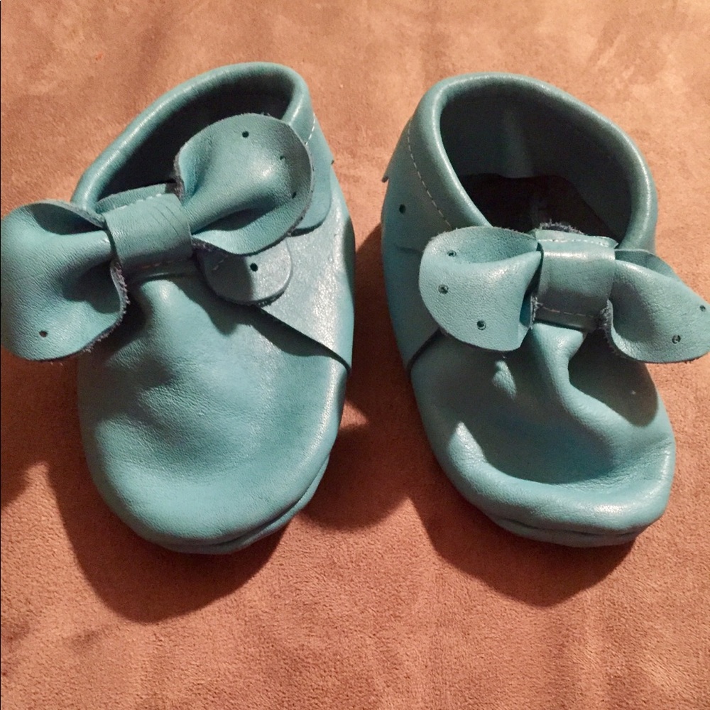 GUC Sz 7 / 8 Turquoise Leather Boutique Moccasins